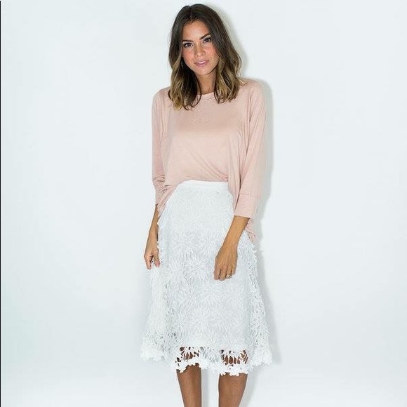 Eyelet off white skirt - Picture 1 of 4